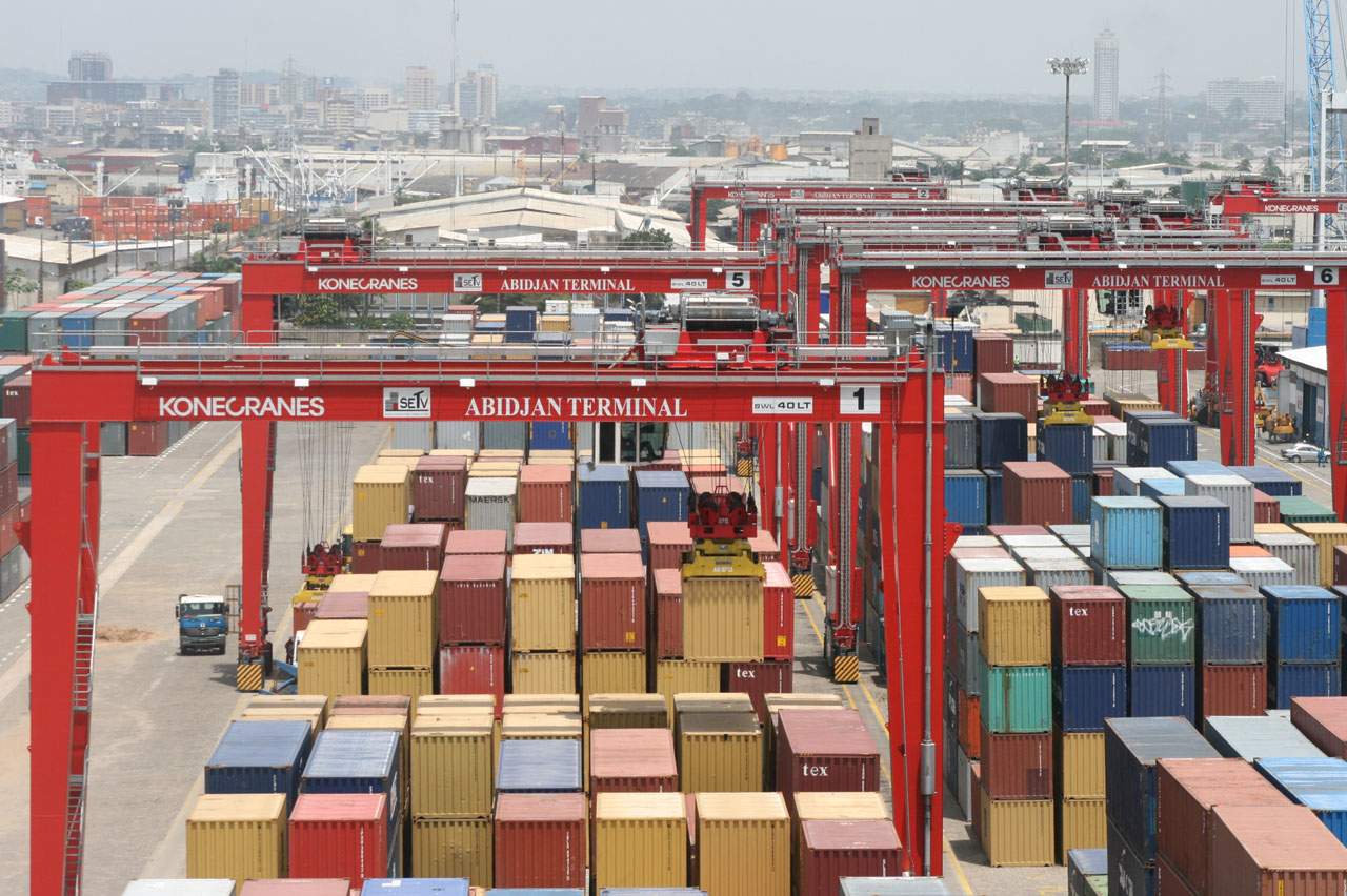 Côte d’Ivoire/ Attaques serviles contre le port autonome d’Abidjan : Quand les résultats probants et la bonne gouvernance du DG Yacouba Hien Sié dérangent une confrérie…