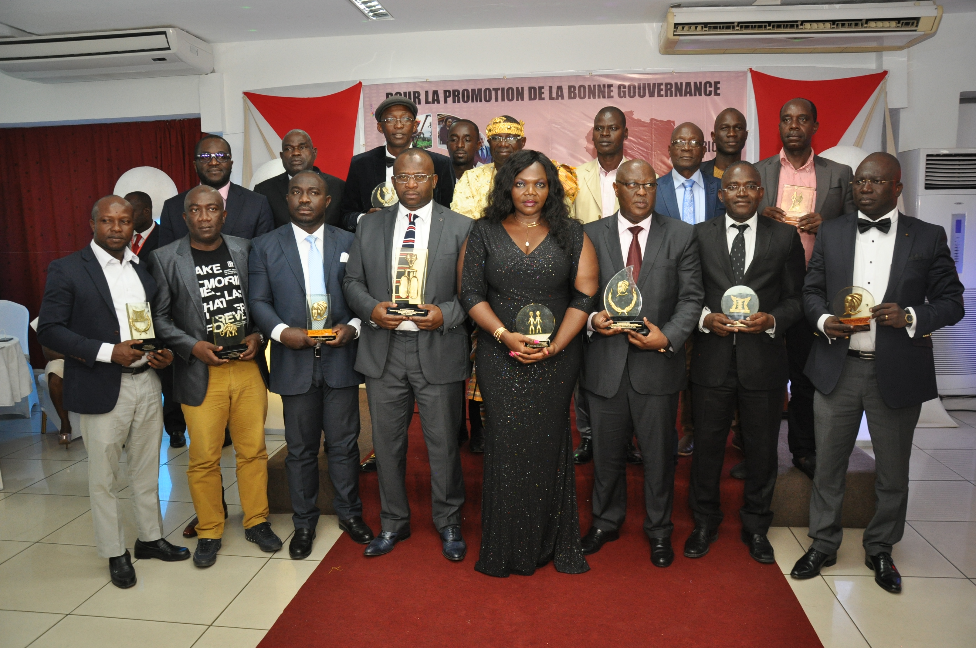 CEREMONIE DE DISTINCTION DES MEILLEURS ACTEURS DE L'EMERGENCE